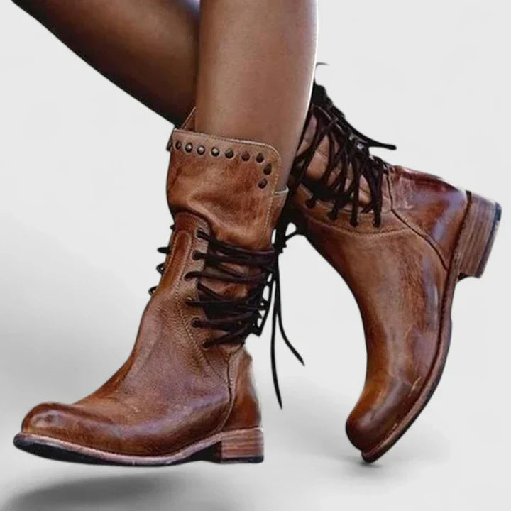Daireann | Women's Classic Lace-Up Boots