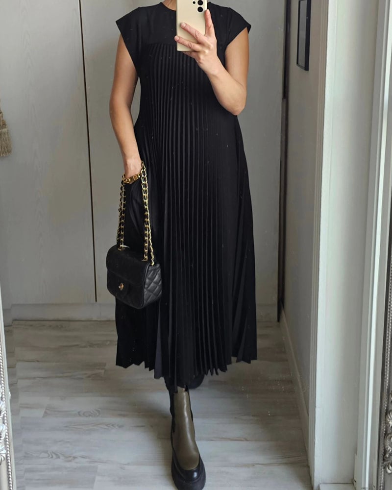Julia | Women's Elegant Pleated Maxi Dress
