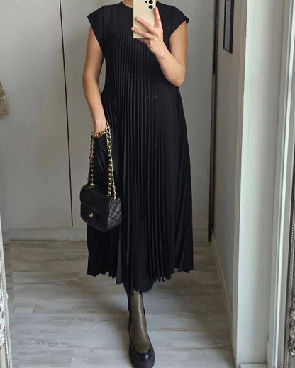 Julia | Women's Elegant Pleated Maxi Dress