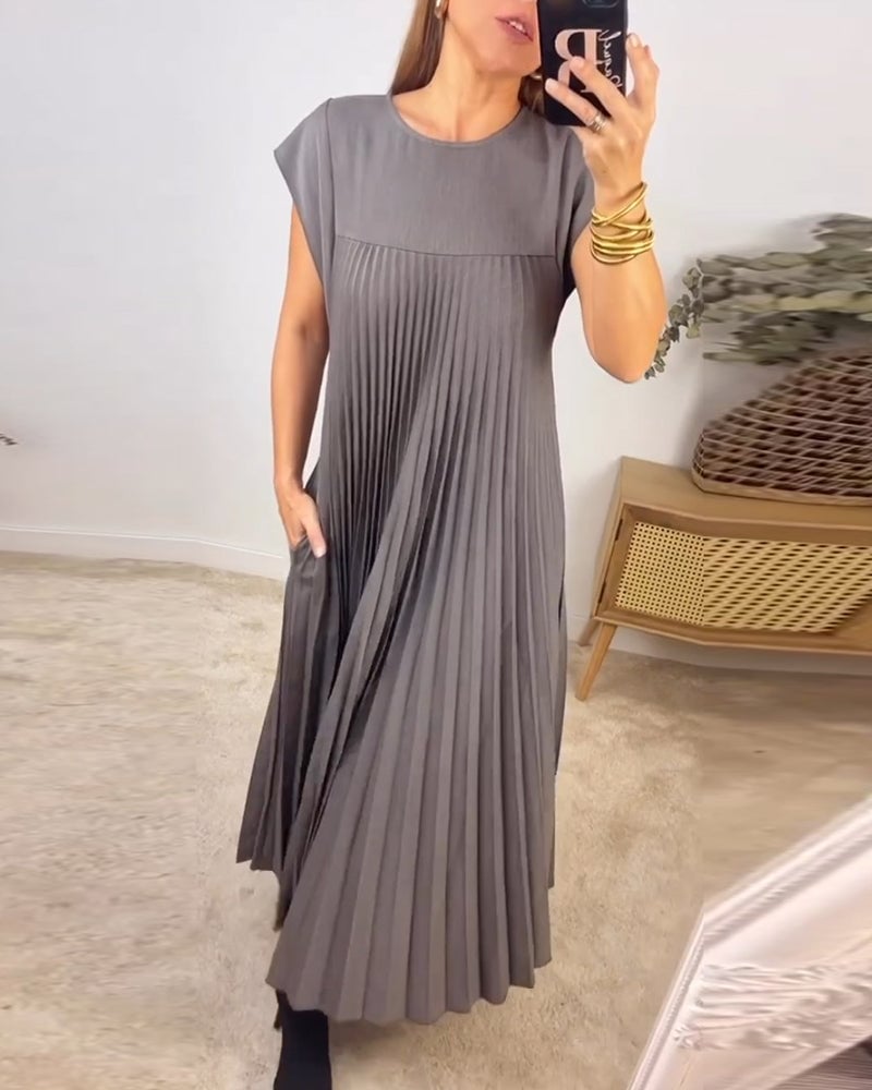 Julia | Women's Elegant Pleated Maxi Dress