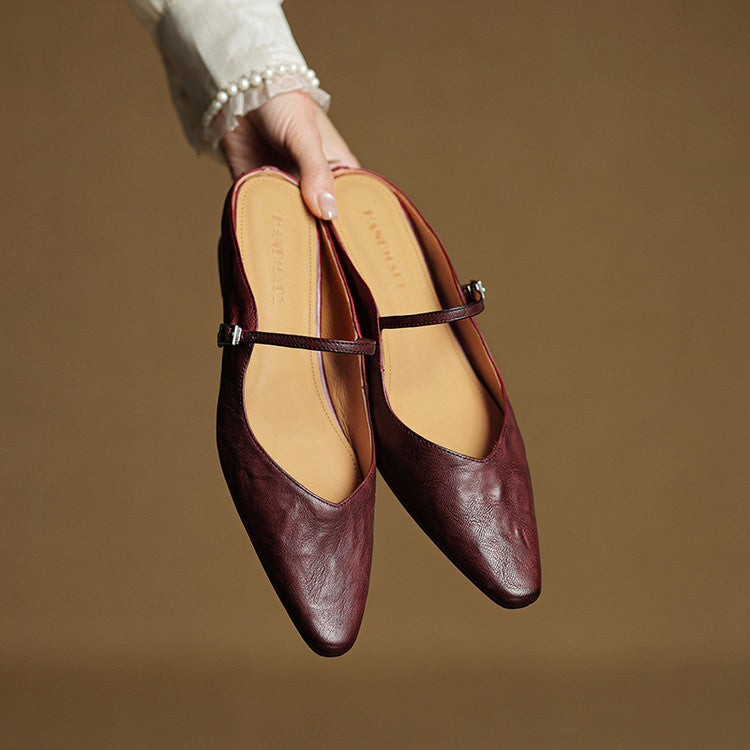 Elara | Women Classic Closed Toe Slip-On Clogs