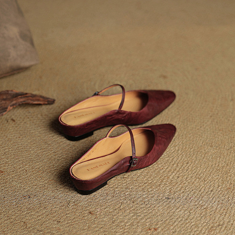 Elara | Women Classic Closed Toe Slip-On Clogs