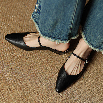 Elara | Women Classic Closed Toe Slip-On Clogs