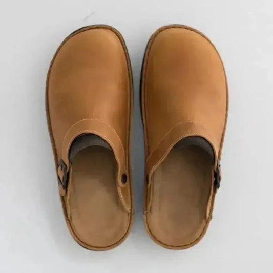 Poppy | Women Classic Closed Toe Clogs