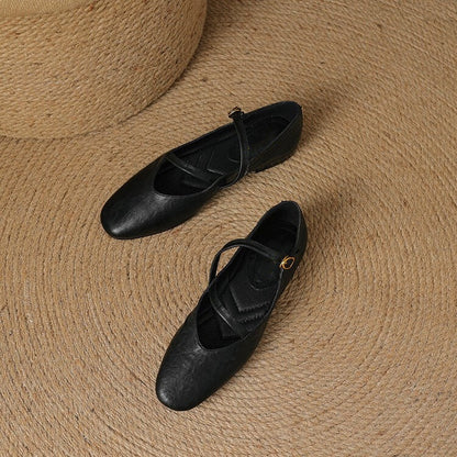Ide | Women's Classic Leather Closed-Toe Flats