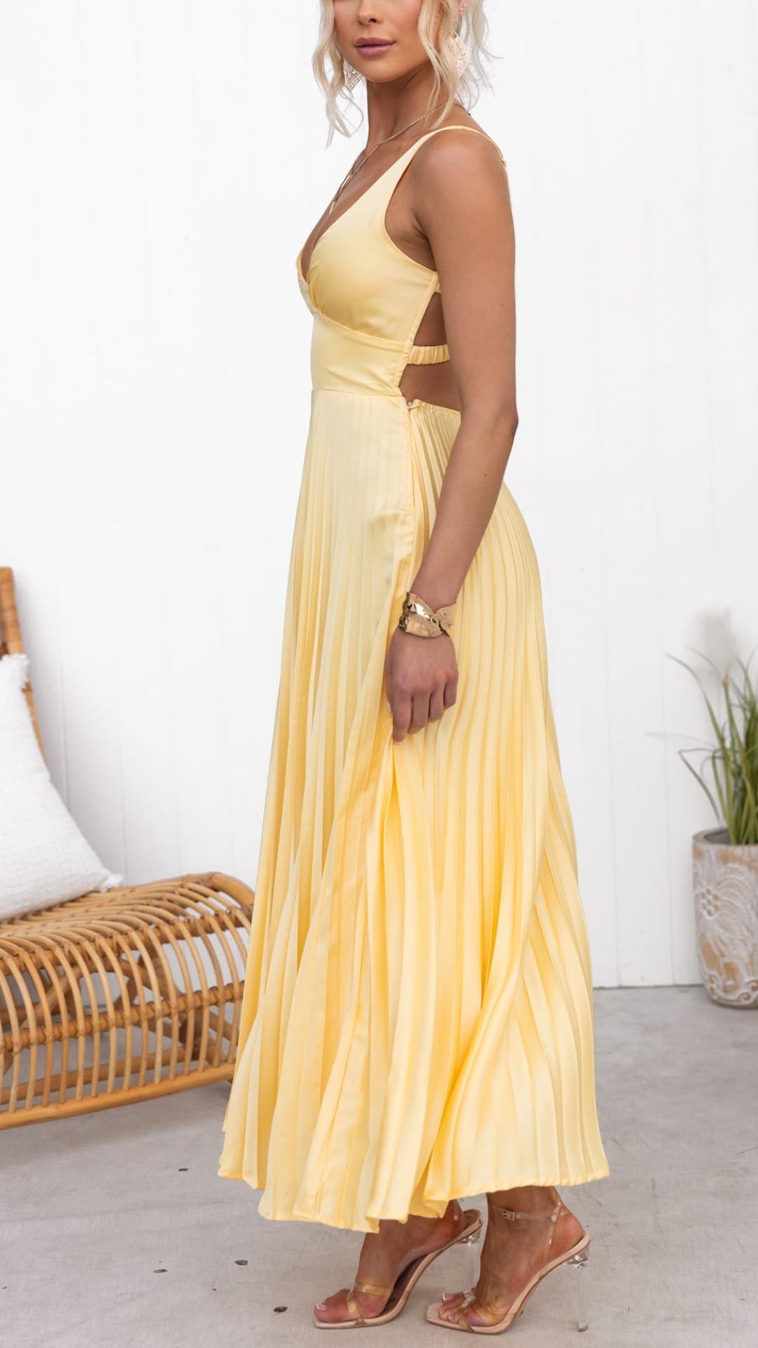 Vivienne | Women’s Summer Pleated Maxi Dress
